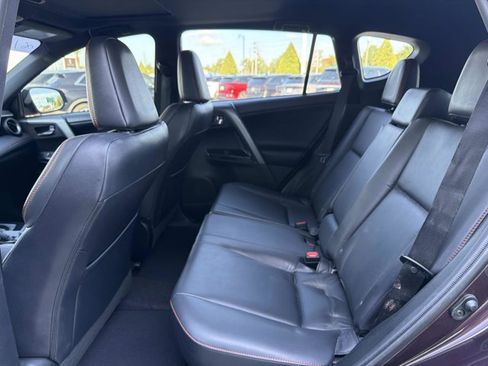 Used 2016 Toyota RAV4 SE FWD image 17