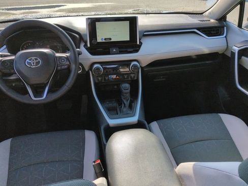 Used 2025 Toyota RAV4 XLE w/ Convenience Package FWD image 29