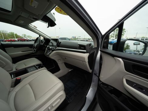 Certified 2025 Honda Odyssey EX-L image 26