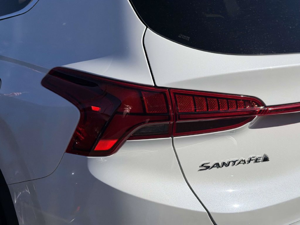 Used 2021 Hyundai Santa Fe SEL w/ Convenience + Premium Package AWD/4WD image 9
