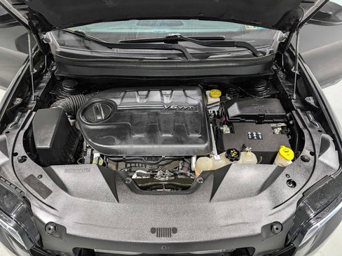 Used 2020 Jeep Cherokee Limited image 14