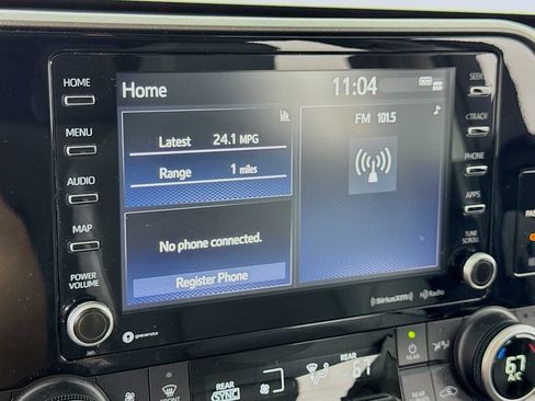 Used 2021 Toyota Highlander XLE FWD image 26