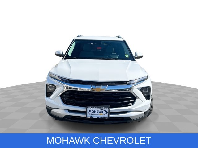 Used 2024 Chevrolet TrailBlazer LT FWD image 3