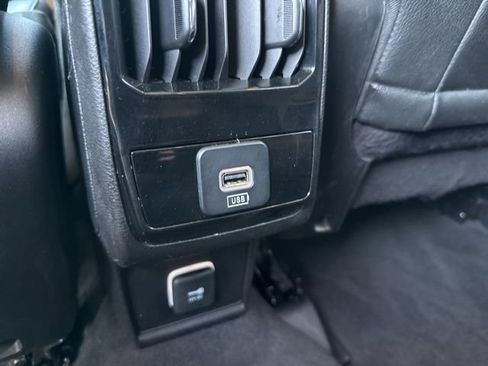 Used 2022 Jeep Compass Limited AWD/4WD image 17