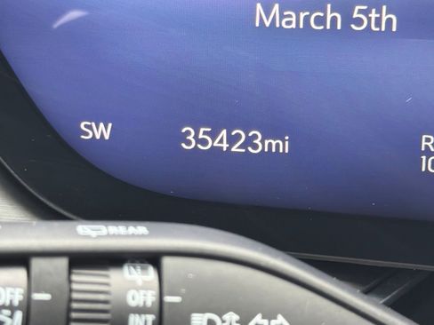 Used 2024 Buick Envision Preferred image 18