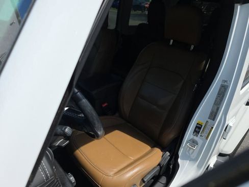 Used 2021 Jeep Wrangler Unlimited Sahara image 13