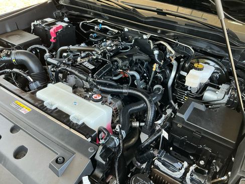 Used 2025 Toyota Tacoma SR5 image 22