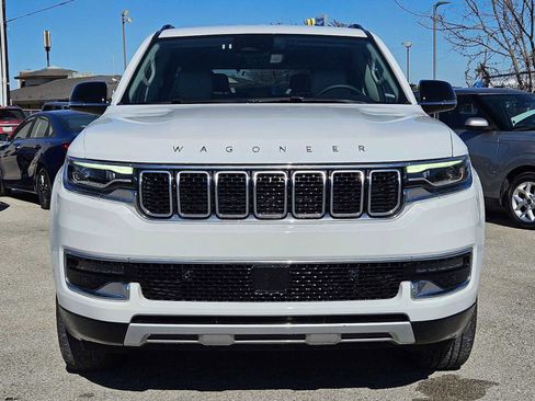 Used 2024 Jeep Wagoneer Series II w/ Flexible Seating Group image 5