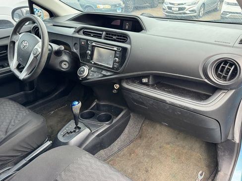 Used 2015 Toyota Prius C One FWD image 2