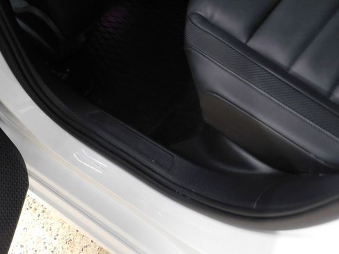 Used 2025 Volkswagen Golf R Black Edition image 71