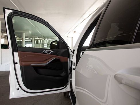 Used 2026 BMW X5 sDrive40i w/ Parking Assistance Package RWD image 12