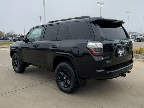 Used 2020 Toyota 4Runner SR5 Premium image 6
