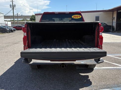 Used 2021 Chevrolet Silverado 1500 LT w/ Bed Protection Package RWD image 13