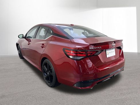 Used 2025 Nissan Sentra SR w/ SR Premium Package FWD image 32