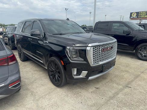 Used 2022 GMC Yukon Denali w/ Max Trailering Package image 3
