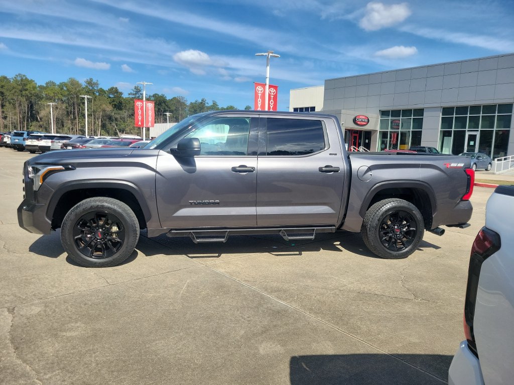 Used 2023 Toyota Tundra SR5 RWD image 2