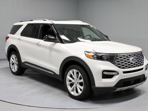 Used 2023 Ford Explorer Platinum w/ Technology Package AWD/4WD image 1