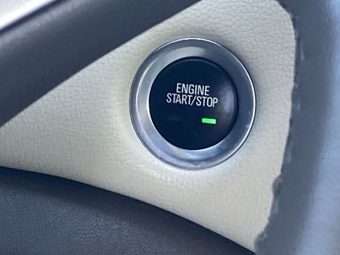 Used 2024 Chevrolet Malibu LT FWD image 23