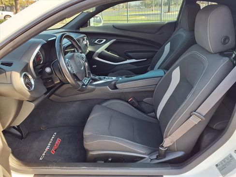 Used 2017 Chevrolet Camaro LT w/ RS Package image 8