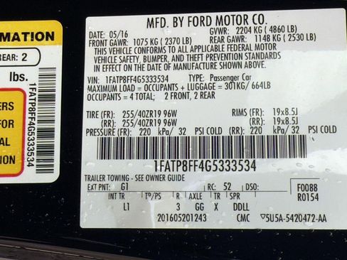 Used 2016 Ford Mustang GT Premium w/ Equipment Group 401A RWD image 16
