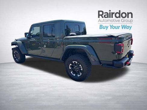 Used 2024 Jeep Gladiator Rubicon AWD/4WD image 5