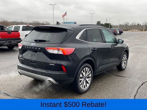 Used 2022 Ford Escape Titanium image 3