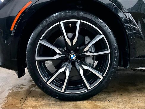 Used 2019 BMW X7 xDrive50i w/ M Sport Package image 12