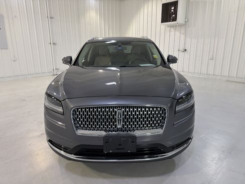 Used 2022 Lincoln Nautilus Standard w/ Premium Package image 8