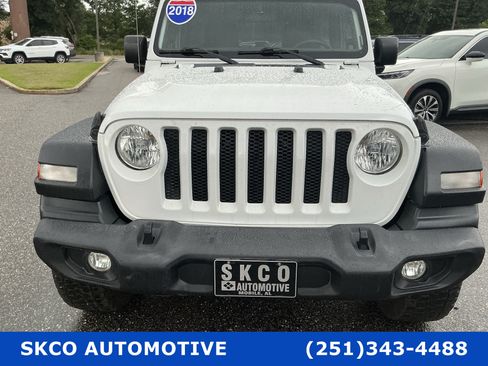 Used 2018 Jeep Wrangler Unlimited Sport AWD/4WD image 8