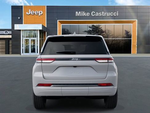 New 2026 Jeep Grand Cherokee Limited image 7