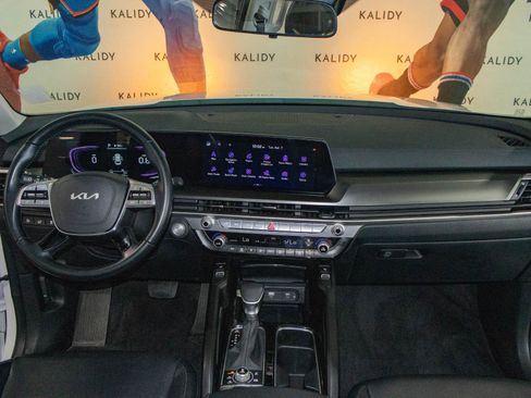 Used 2025 Kia Telluride S AWD/4WD image 3