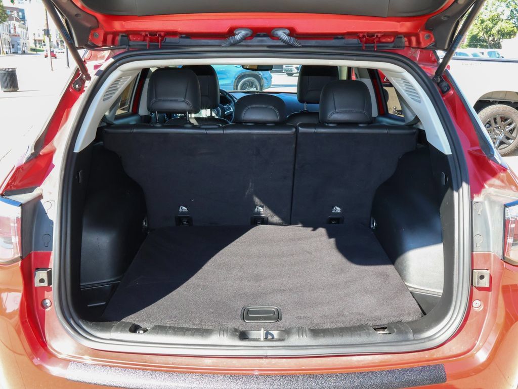 Used 2019 Jeep Compass Limited AWD/4WD image 9