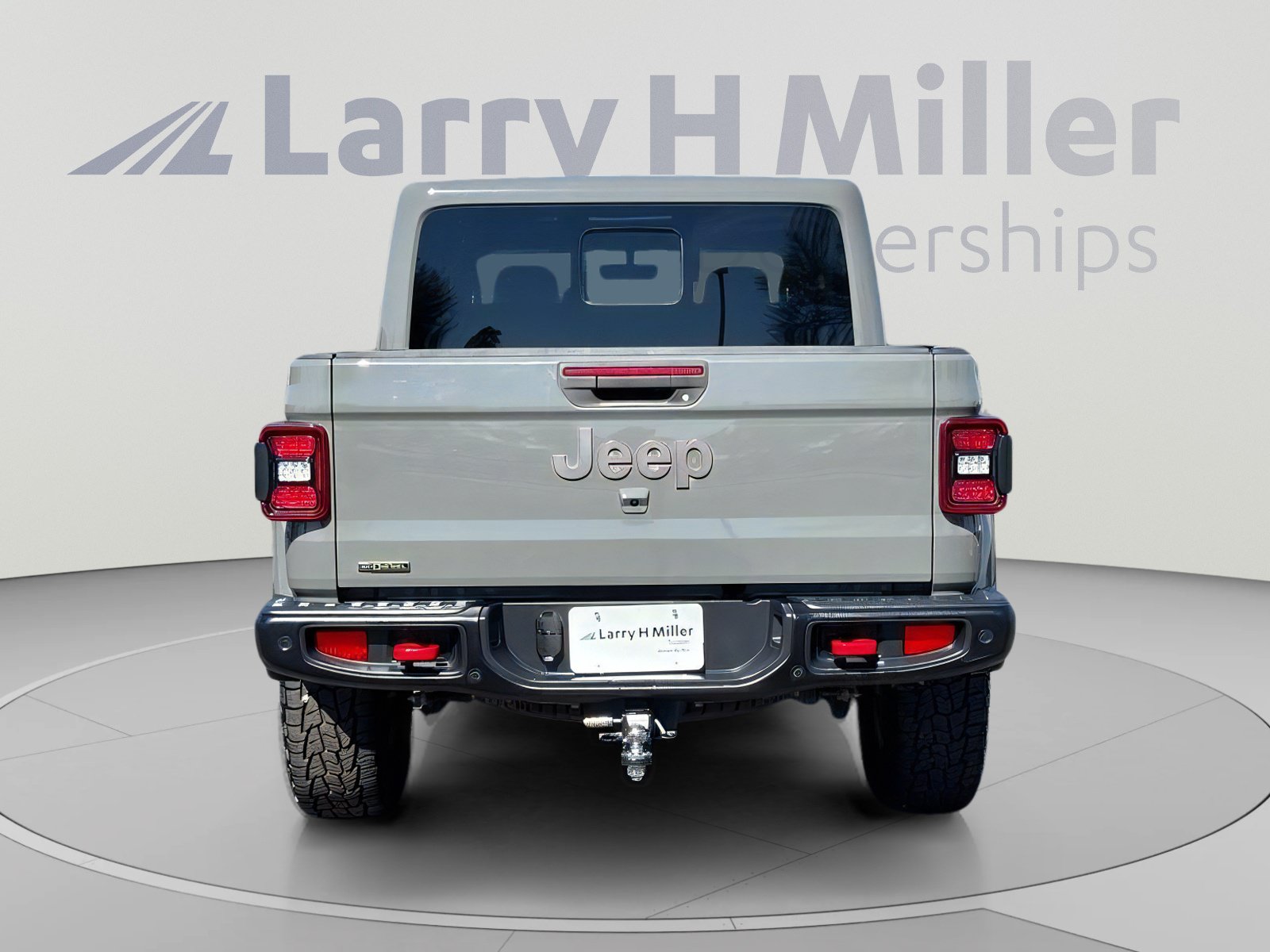 Used 2021 Jeep Gladiator Rubicon AWD/4WD image 5