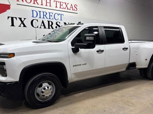 Used 2025 Chevrolet Silverado 3500 W/T image 12