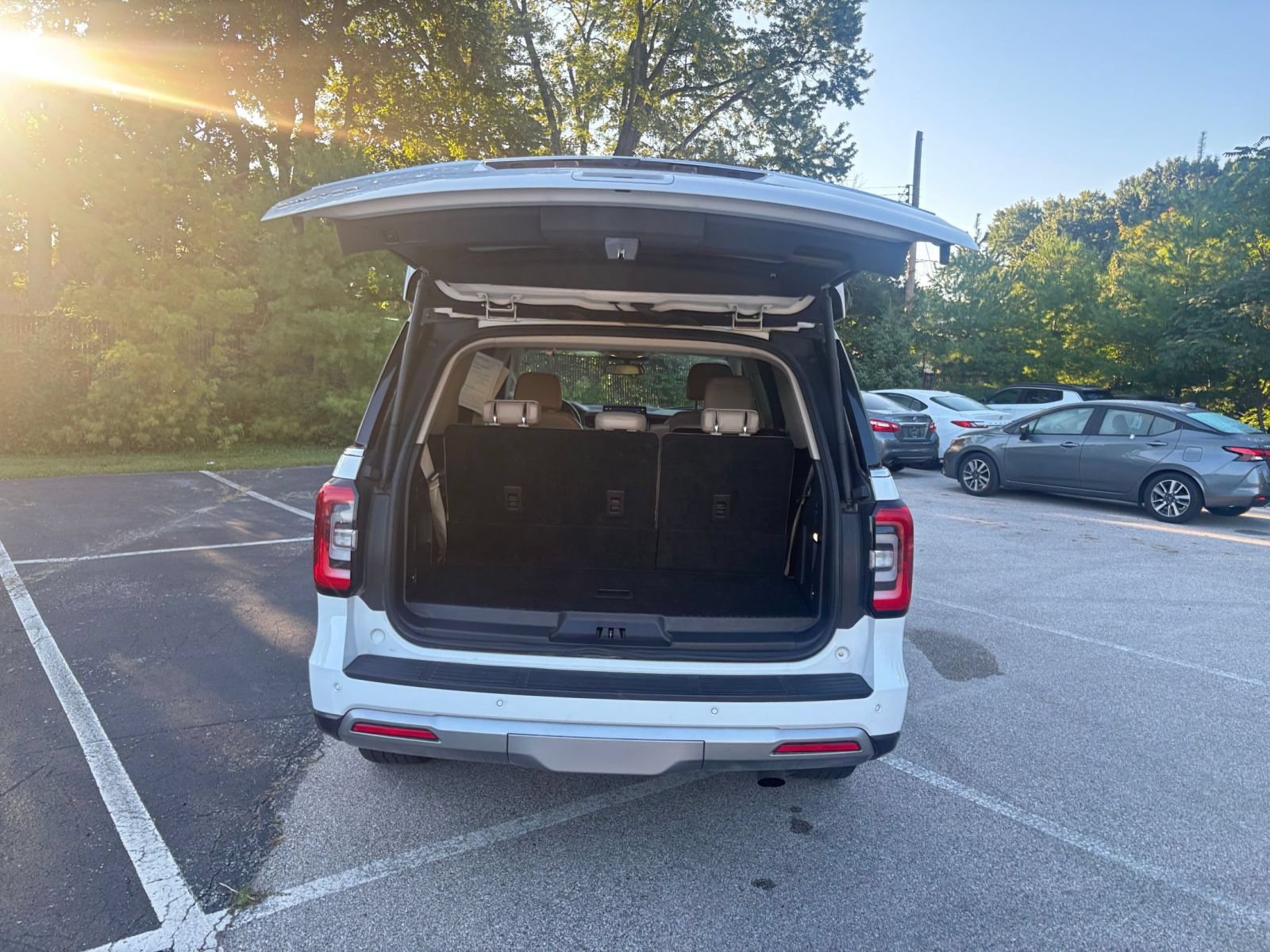 Used 2024 Ford Expedition Limited RWD image 35