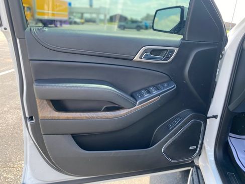 Used 2018 GMC Yukon Denali w/ Open Road Package AWD/4WD image 19