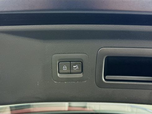 Used 2025 MAZDA CX-90 3.3 Turbo w/ Premium Sport Pkg image 33