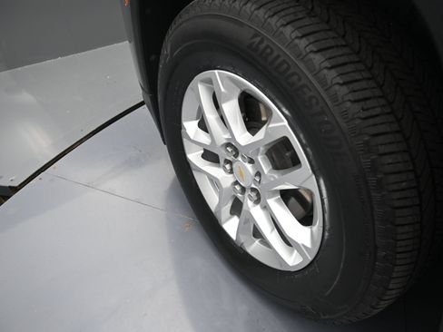 Used 2023 Chevrolet Traverse LS w/ Safety Package FWD image 35