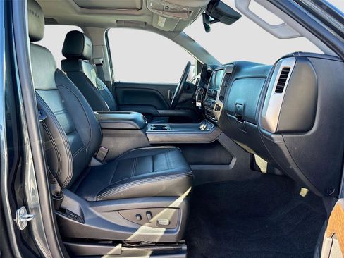 Used 2018 GMC Sierra 1500 Denali w/ Denali Ultimate Package image 33