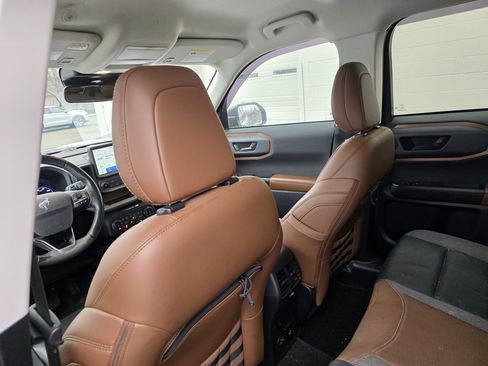 Used 2023 Ford Bronco Sport Outer Banks w/ Tech Package image 33