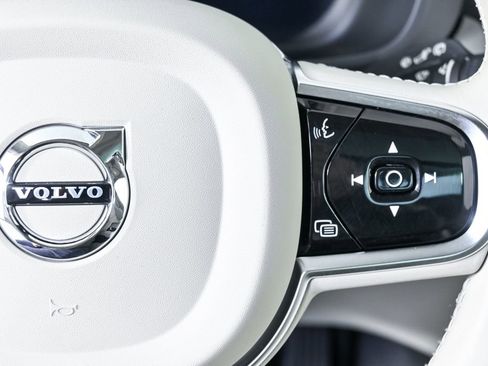 Certified 2023 Volvo XC60 B5 Plus w/ Protection Package Premier image 12