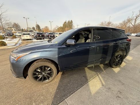 Used 2025 Acura RDX SH-AWD image 3