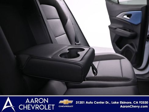 New 2026 Chevrolet Equinox EV LT image 25