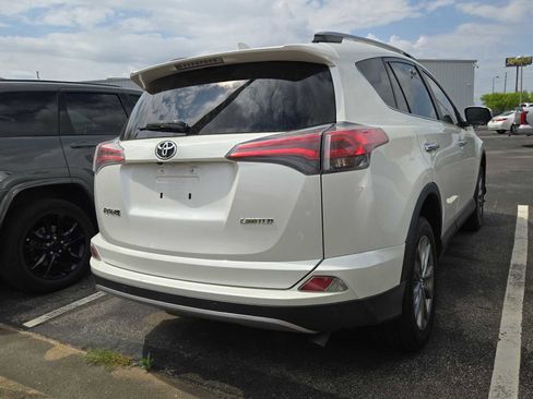 Used 2017 Toyota RAV4 Limited image 4