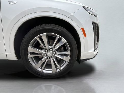 Used 2024 Cadillac XT6 Premium Luxury image 21