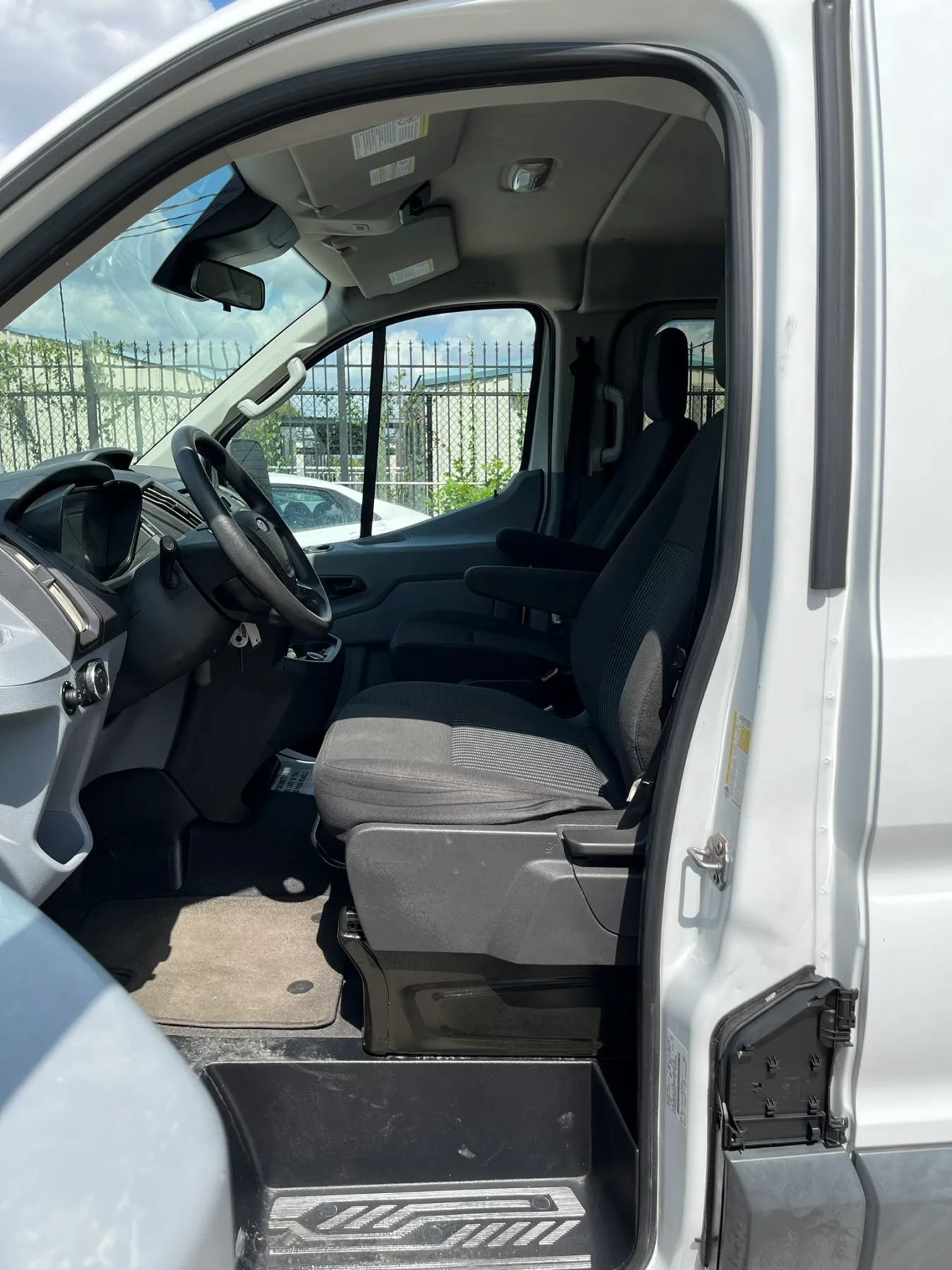 Used 2018 Ford Transit 350 XL RWD image 20
