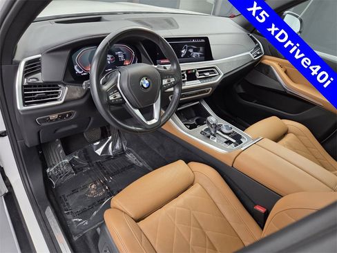 Used 2023 BMW X5 xDrive40i w/ Premium Package image 32