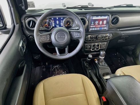 Used 2023 Jeep Gladiator Sport AWD/4WD image 22