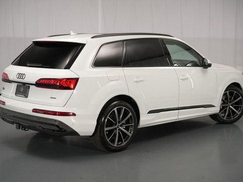 Used 2023 Audi Q7 3.0T Prestige AWD/4WD image 14