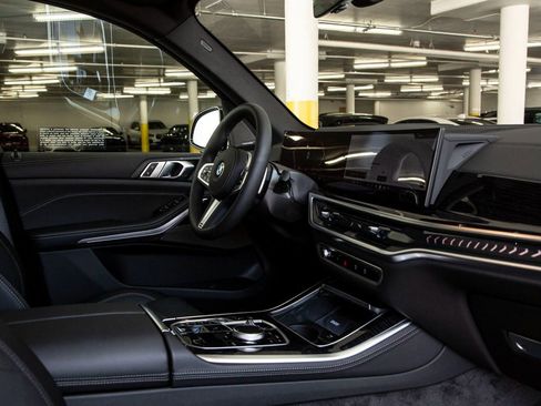 Used 2026 BMW X5 xDrive40i image 31